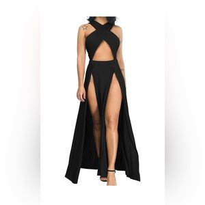 Cross cutout halter maxi dress